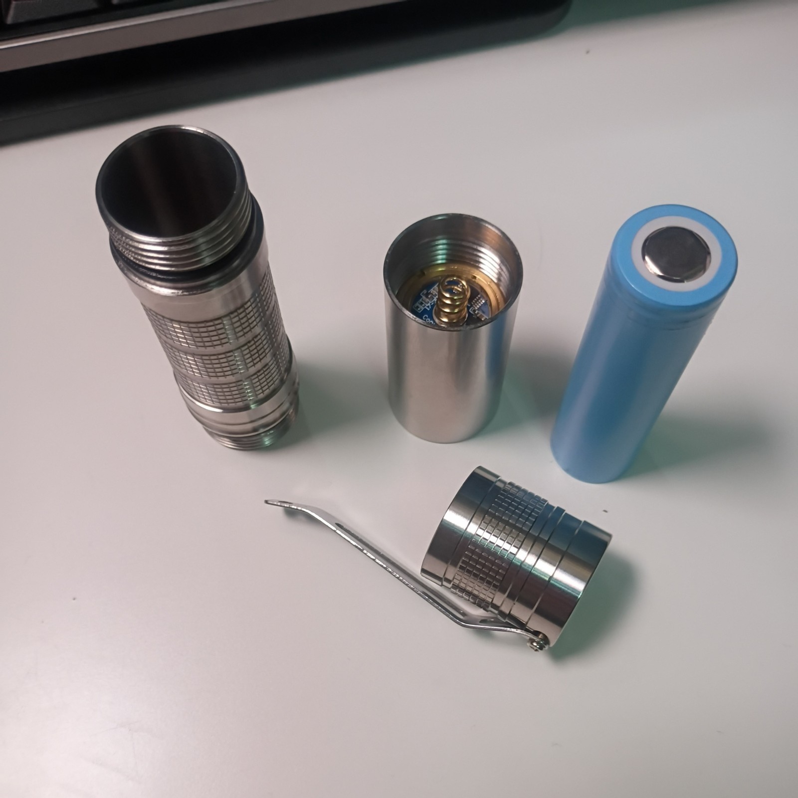 Convoy S7 Polished Stainless Steel SFT25R Pocket Clip & EVE 18650 Battery