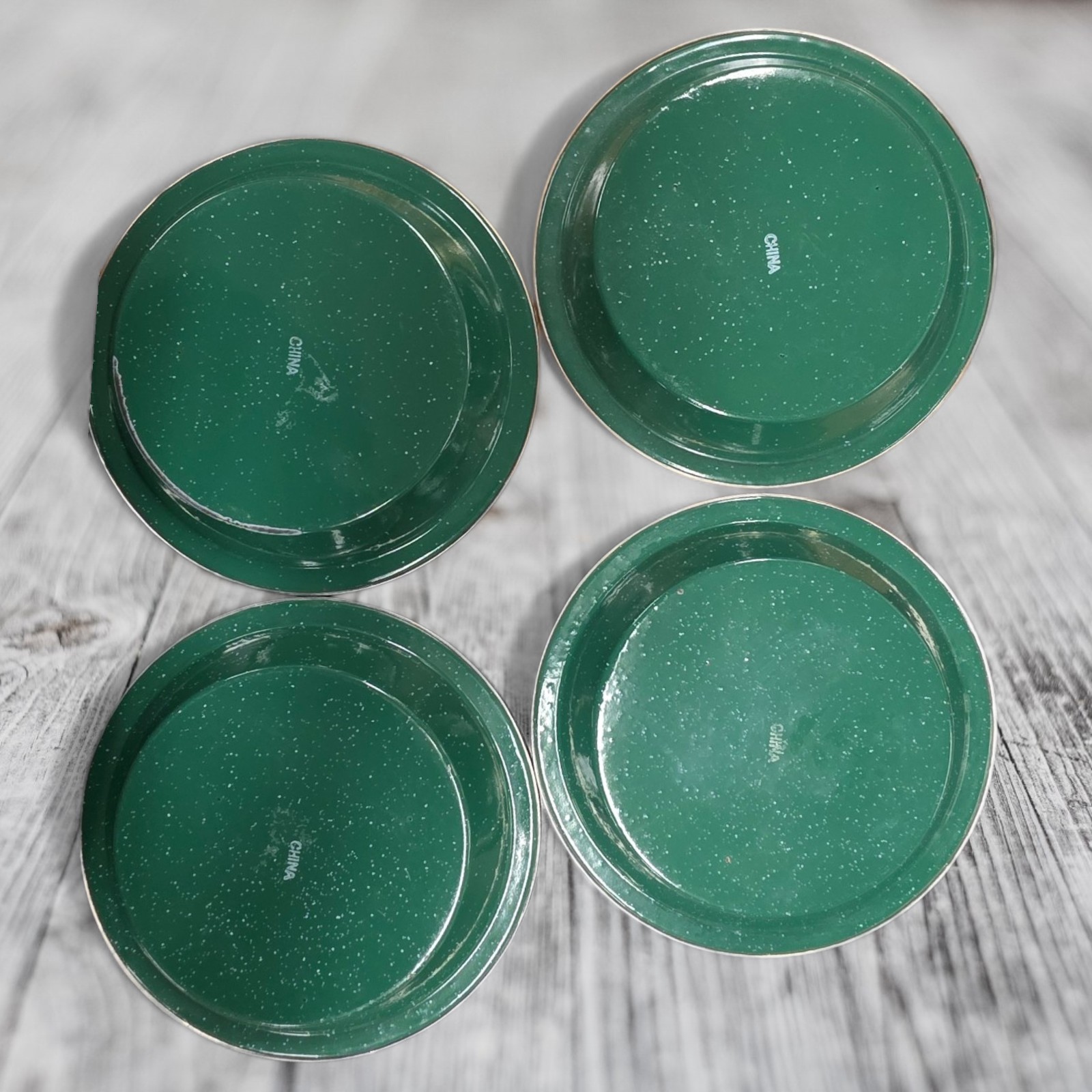Vintage Forest Green Speckled Enamelware Dinner Plates – Set of 4